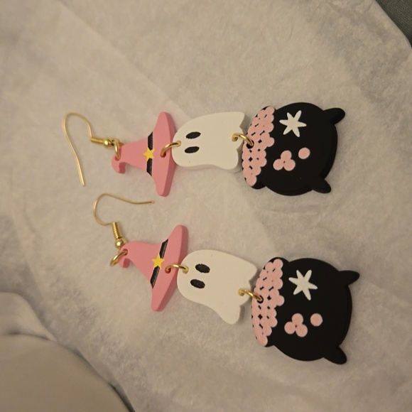 3 /$15 New Halloween Ghost Earrings - Picture 2 of 4